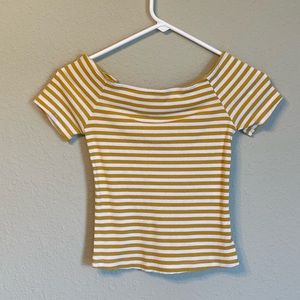 Boat Neck, short sleeve top